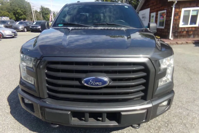 2016 Ford F-150 XLT photo 1