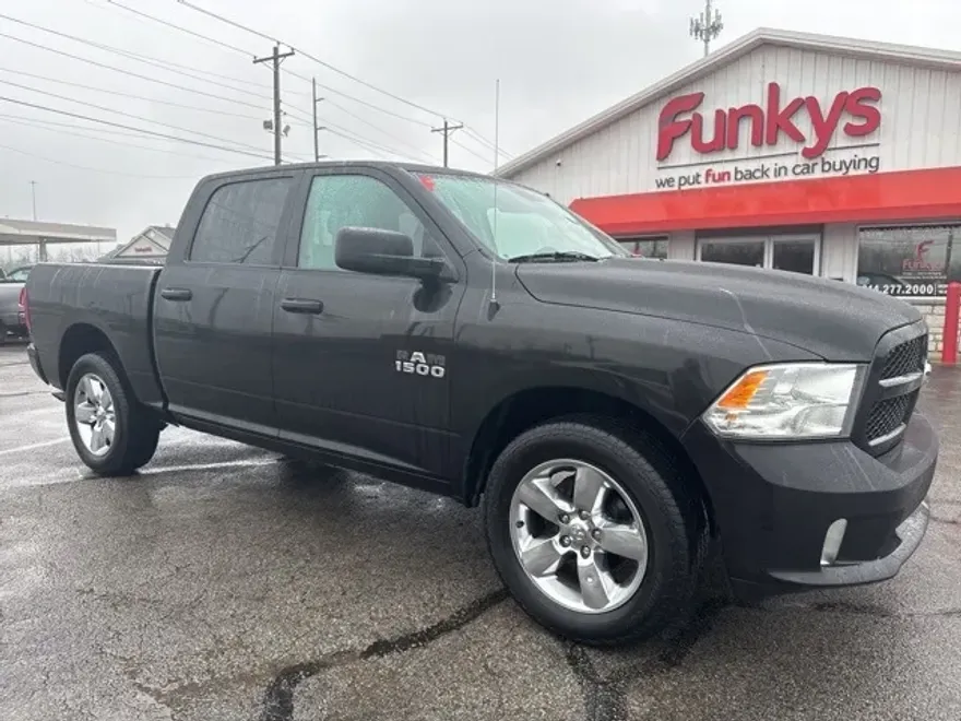 2018 Ram 1500 Express photo 1