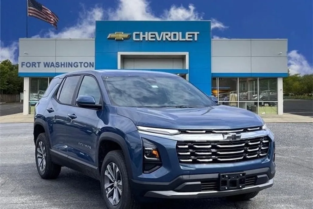 2025 Chevrolet Equinox LT photo 1