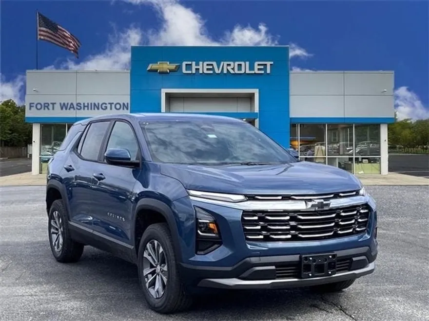 2025 Chevrolet Equinox LT photo 1