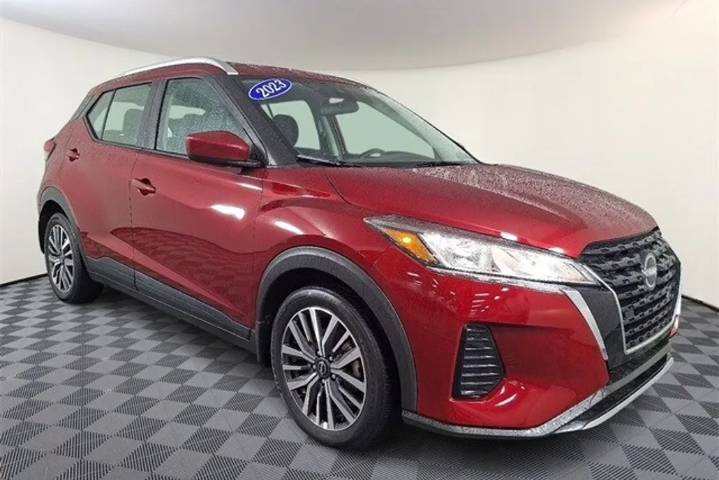 2023 Nissan Kicks SV photo 1