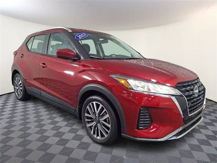 2023 Nissan Kicks SV photo 1