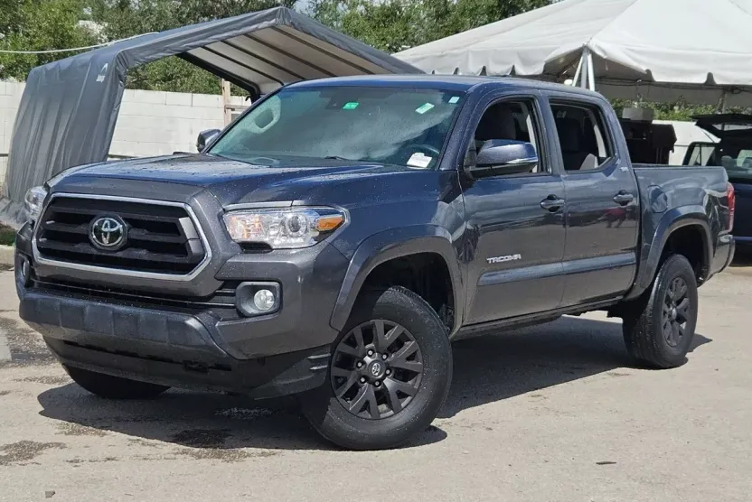 2022 Toyota Tacoma SR5 V6 photo 1
