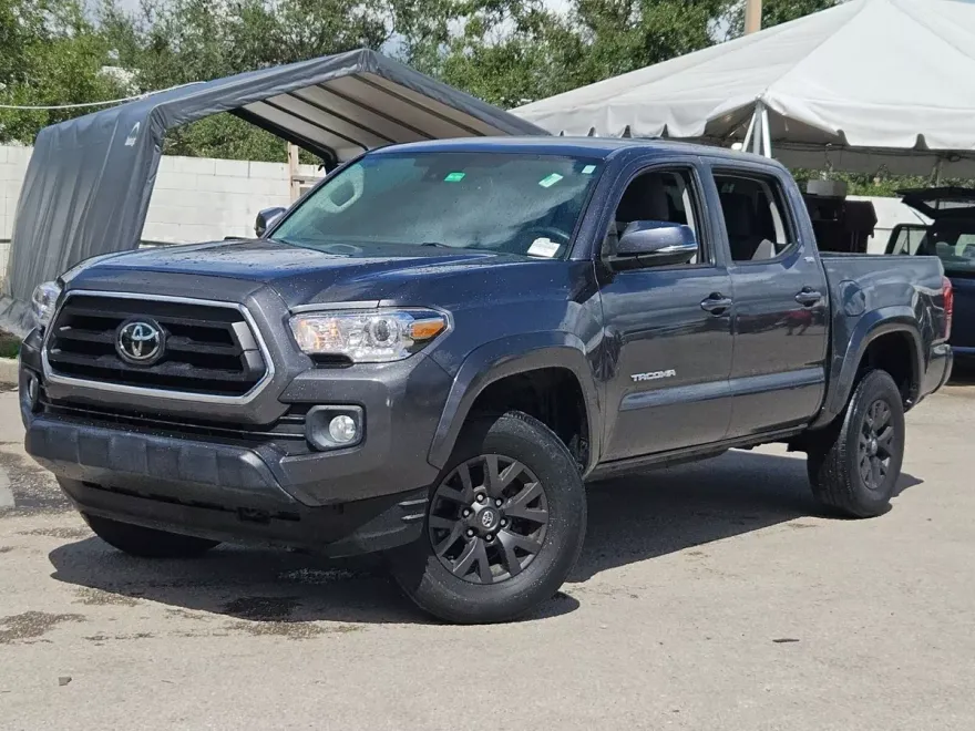 2022 Toyota Tacoma SR5 V6 photo 1
