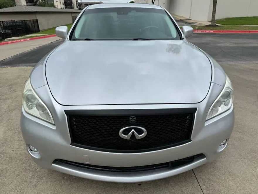 2011 Infiniti M37 photo 1