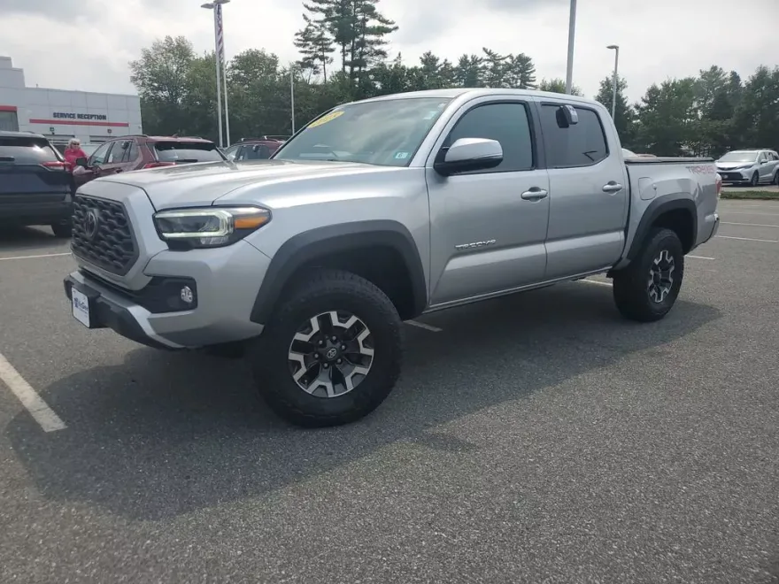 2023 Toyota Tacoma TRD Off-Road V6 photo 1