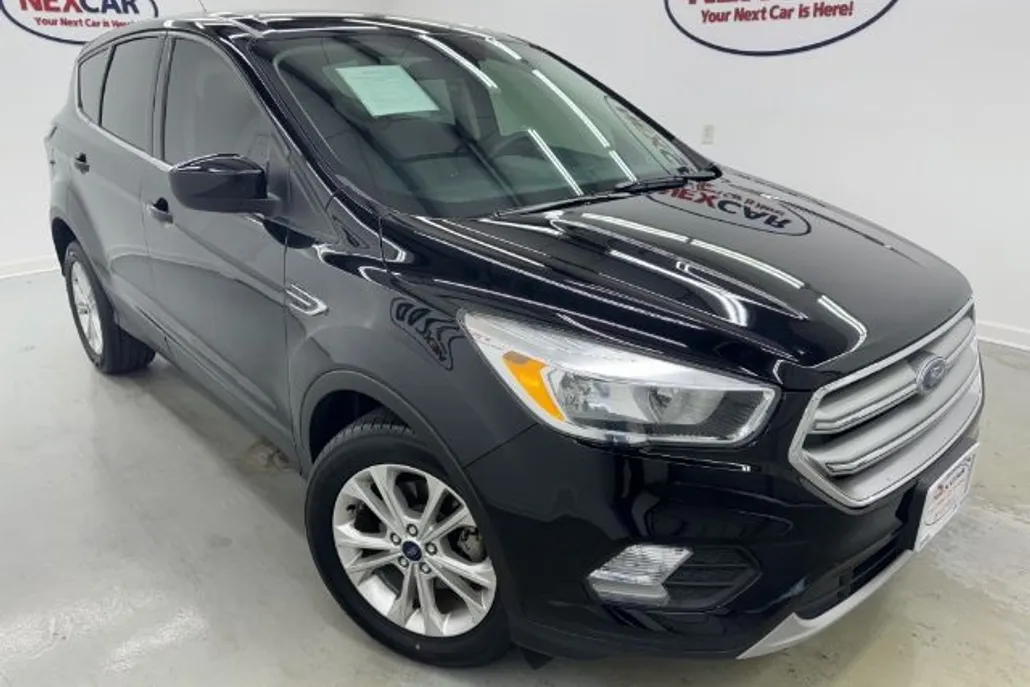 2017 Ford Escape SE photo 1