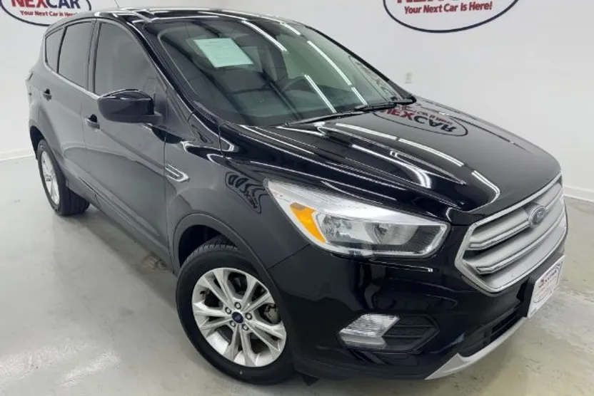 2017 Ford Escape SE photo 1