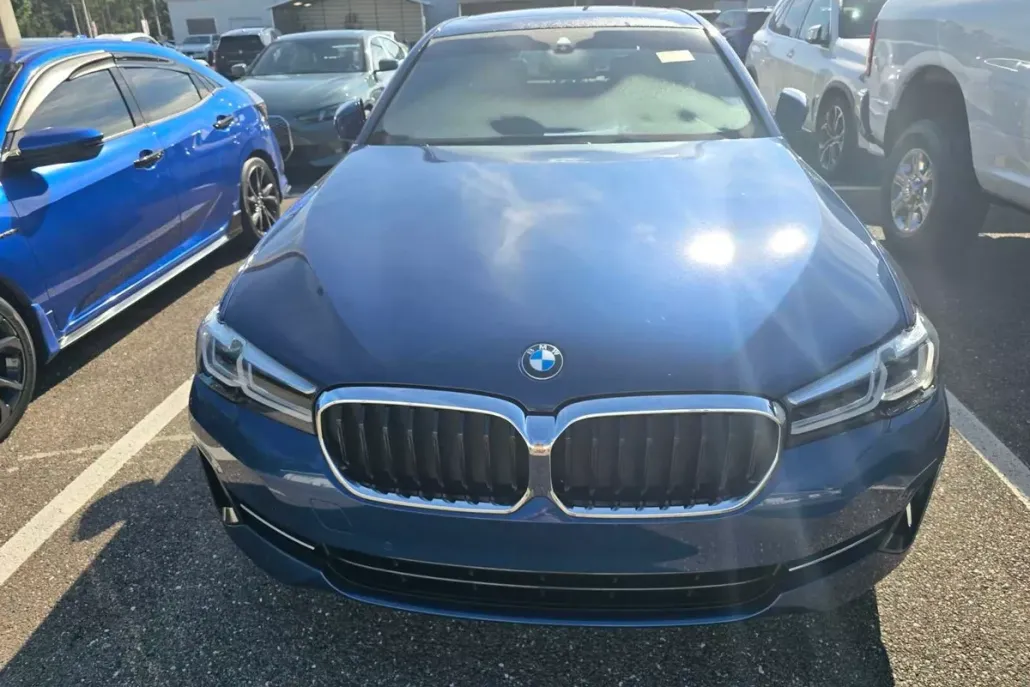 2023 Bmw 530i photo 1