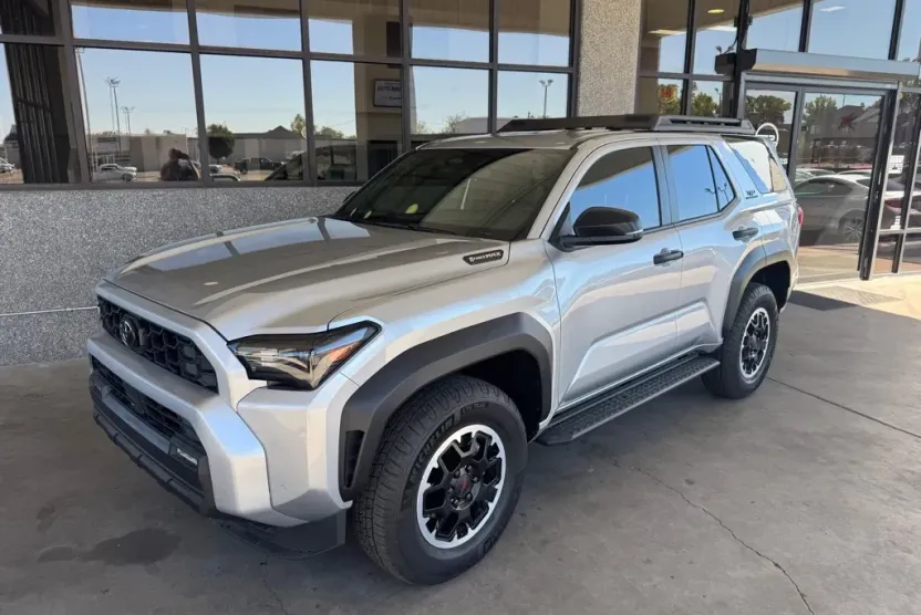 2025 Toyota 4Runner TRD Off-Road photo 1