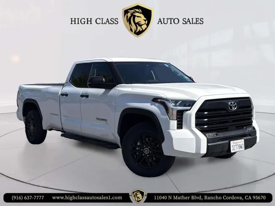 2024 Toyota RAV4 SR5 photo 1