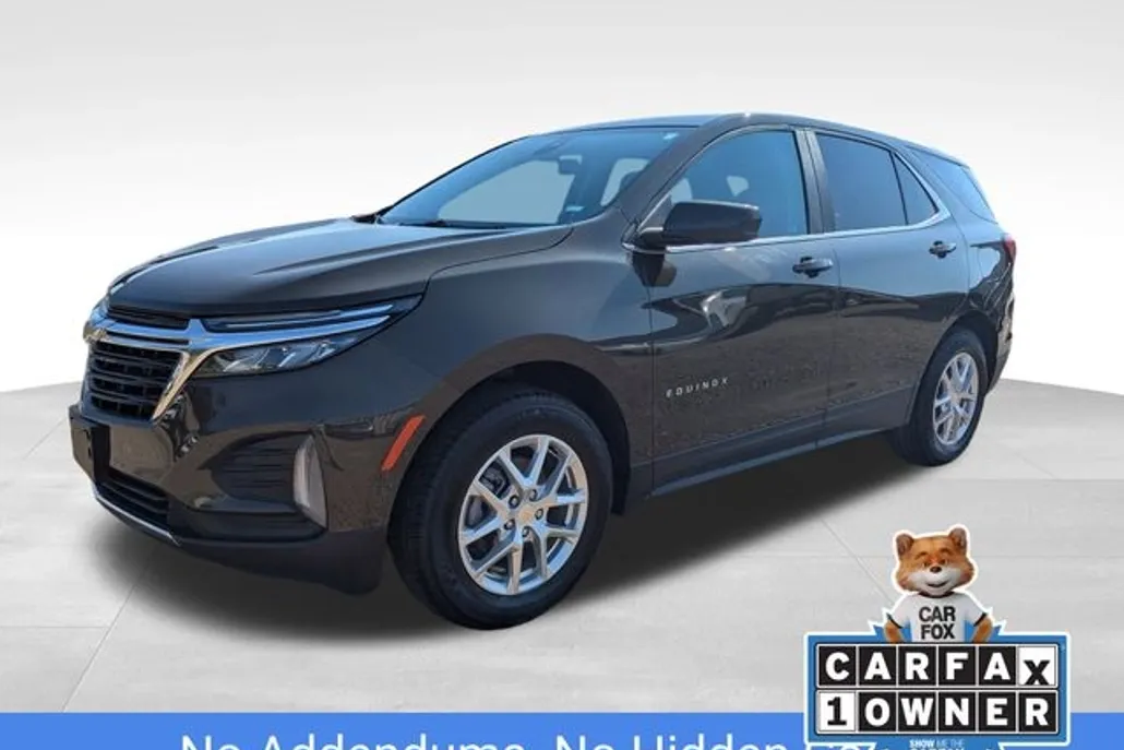 2023 Chevrolet Equinox LT photo 1