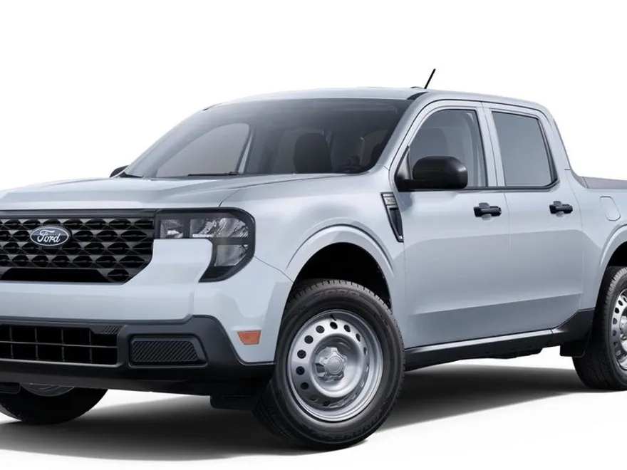 2025 Ford Maverick XL photo 1