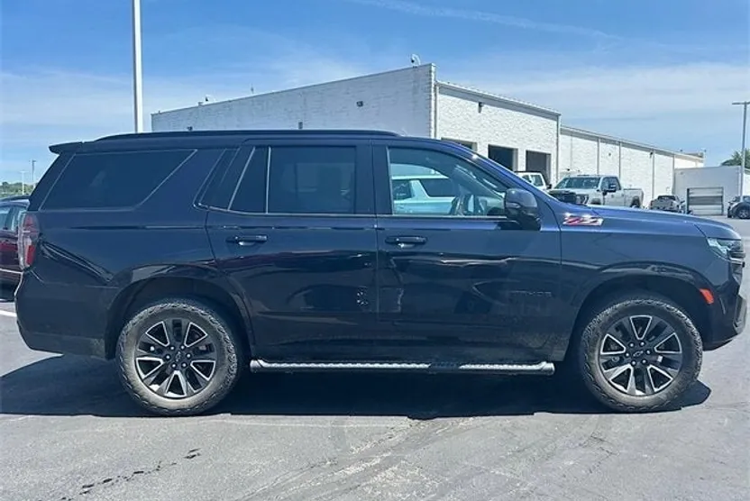 2023 Chevrolet Tahoe Z71 photo 1