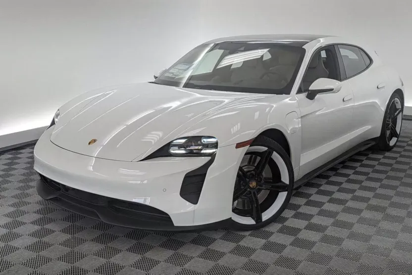 2024 Porsche Taycan Sport Turismo GTS photo 1