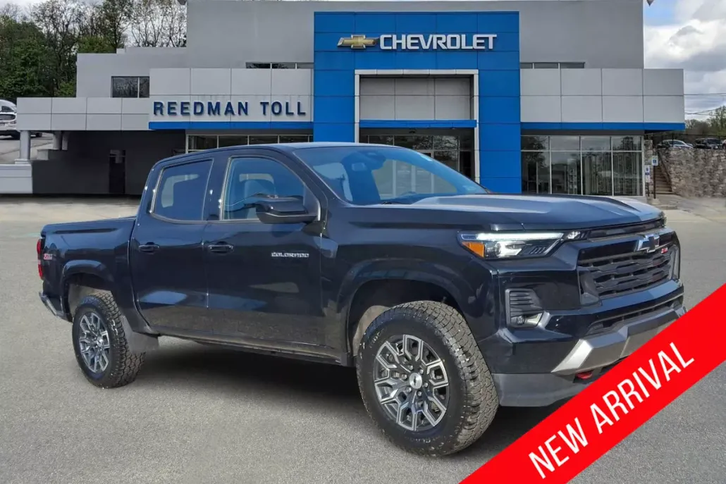 2023 Chevrolet Colorado Z71 photo 1