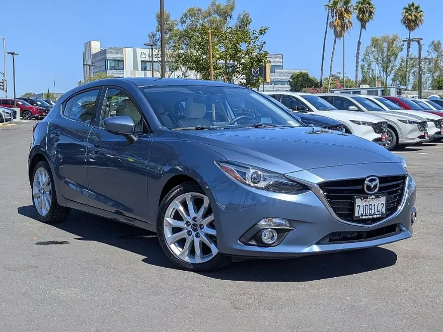 2015 Mazda Mazda3 s Grand Touring photo 1