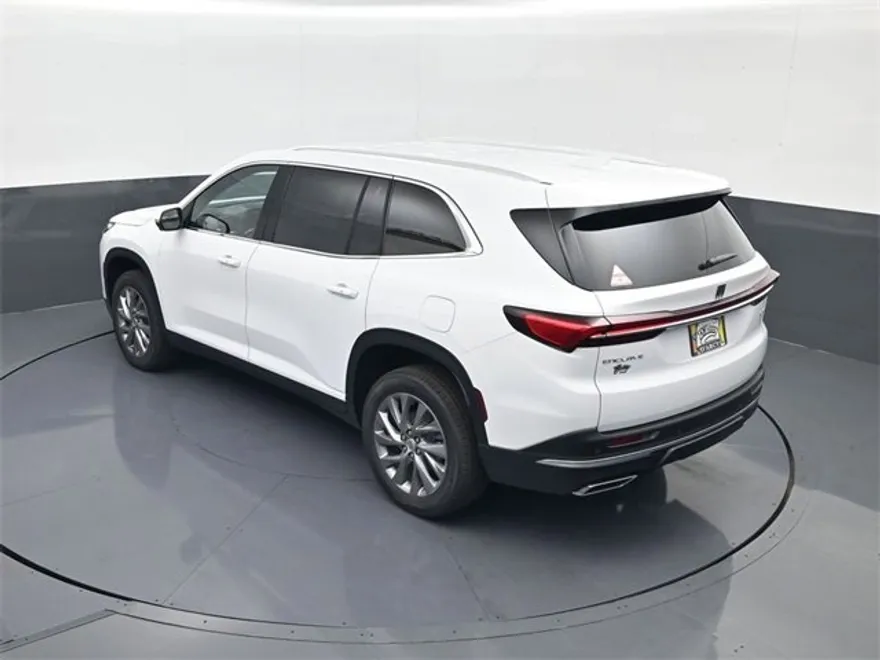 2026 Buick Enclave Preferred photo 18