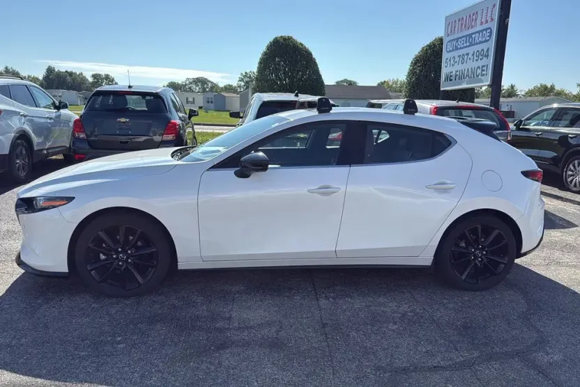 2023 Mazda Mazda3 Premium Plus Hatchback photo 1
