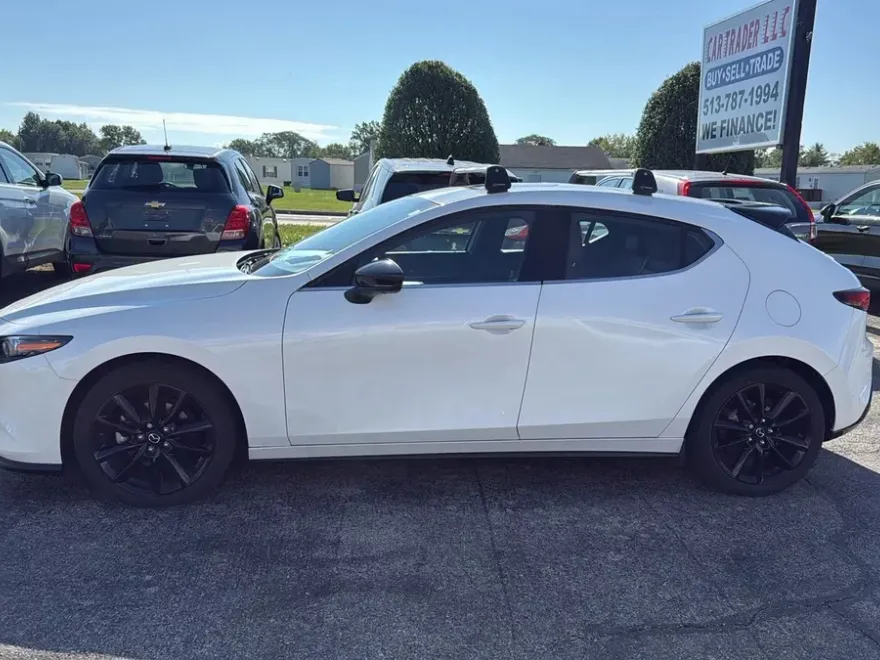 2023 Mazda Mazda3 Premium Plus Hatchback photo 1