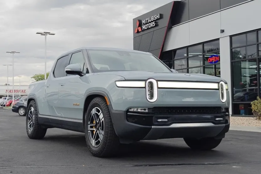 2023 Rivian R1T Adventure photo 1