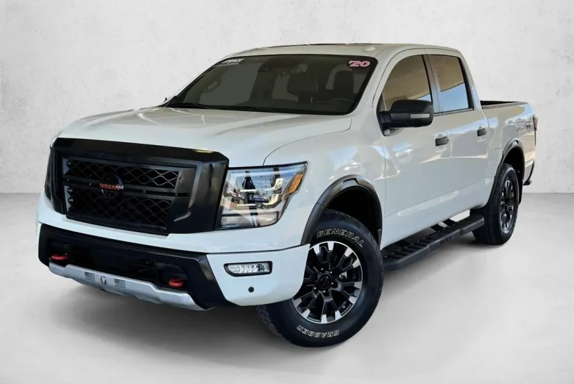 2020 Nissan Titan PRO-4X photo 1