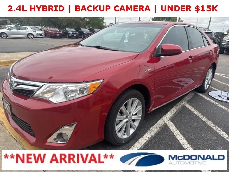 2014 Toyota Camry Hybrid XLE photo 1
