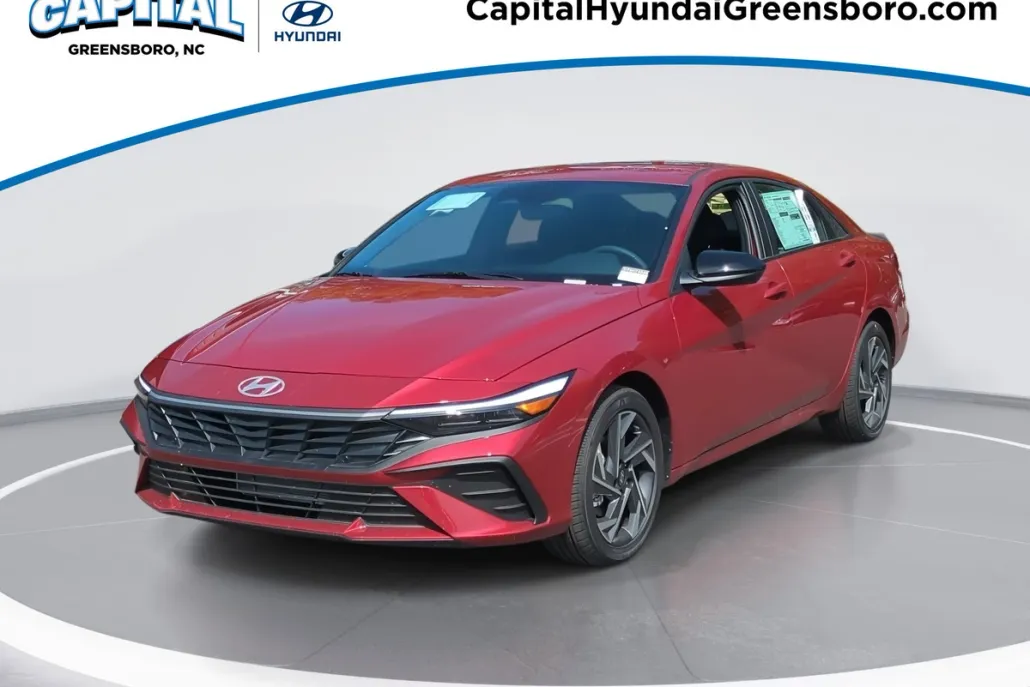 2025 Hyundai Elantra SEL Sport photo 1