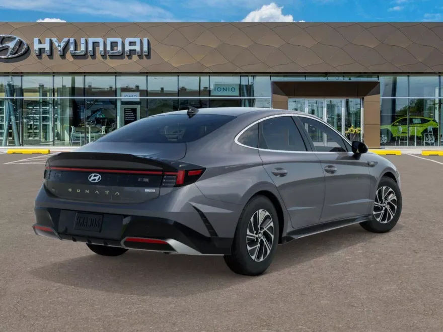 2026 Hyundai Sonata Hybrid Blue photo 2