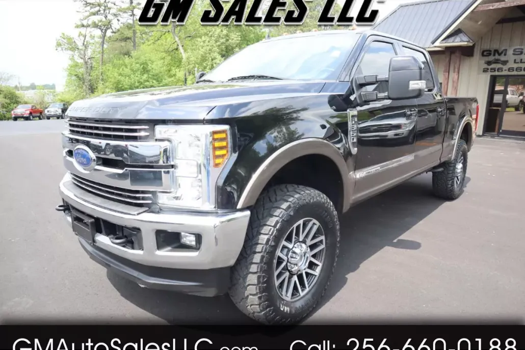 2019 Ford F-350 Lariat photo 1