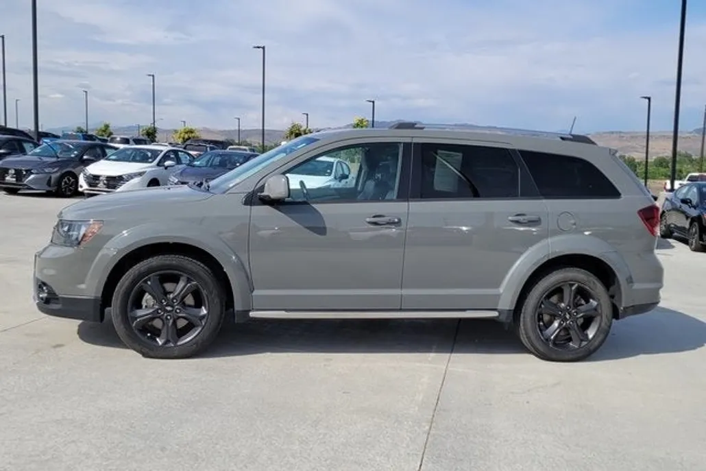2019 Dodge Journey Crossroad photo 1