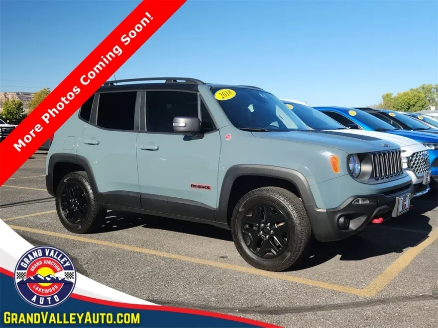 2018 Jeep Renegade Trailhawk photo 1