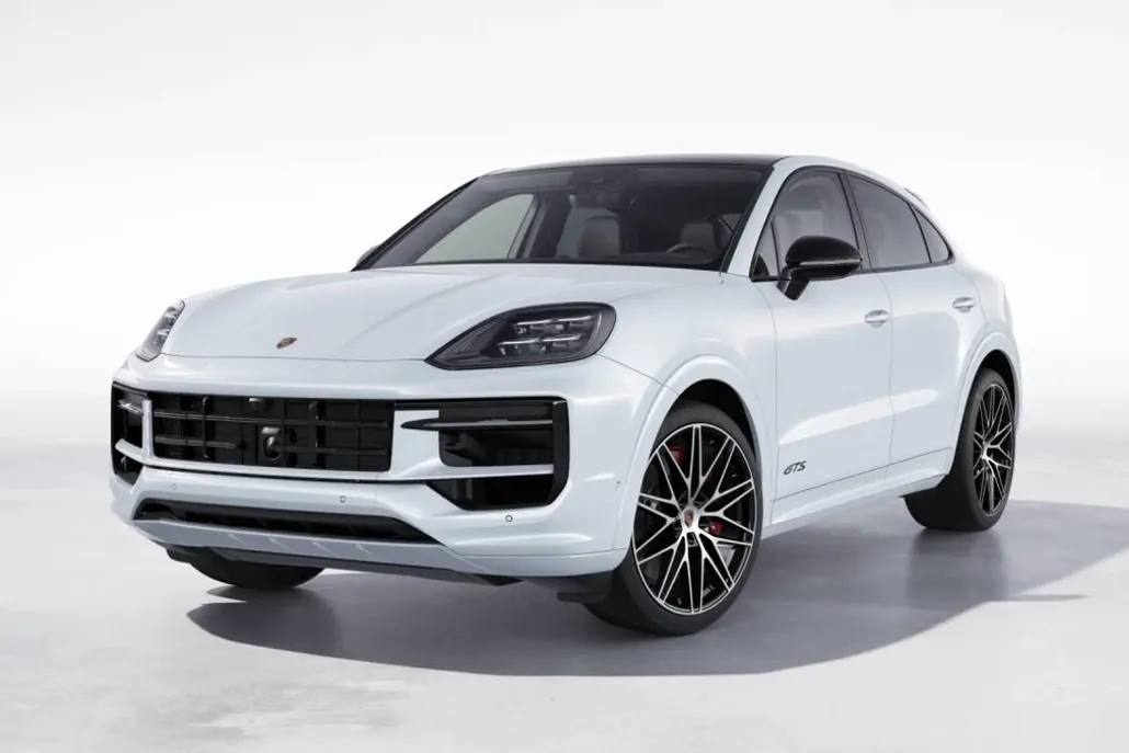 2025 Porsche Cayenne GTS photo 1