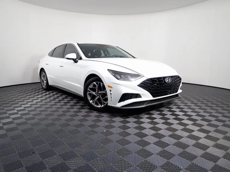 2021 Hyundai Sonata SEL photo 1