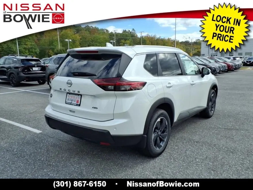 2026 Nissan Rogue SV photo 1