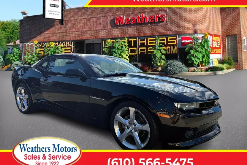 2015 Chevrolet Camaro 1LT photo 1