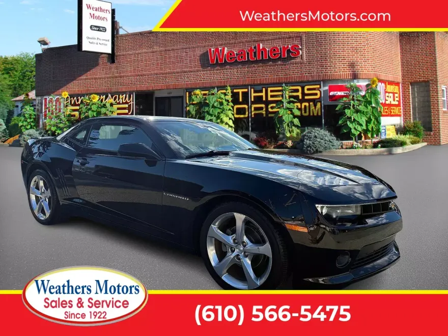 2015 Chevrolet Camaro 1LT photo 1