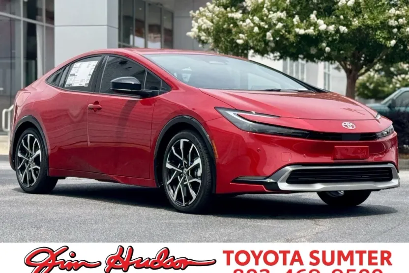 2025 Toyota Prius Plug-in Hybrid XSE photo 1