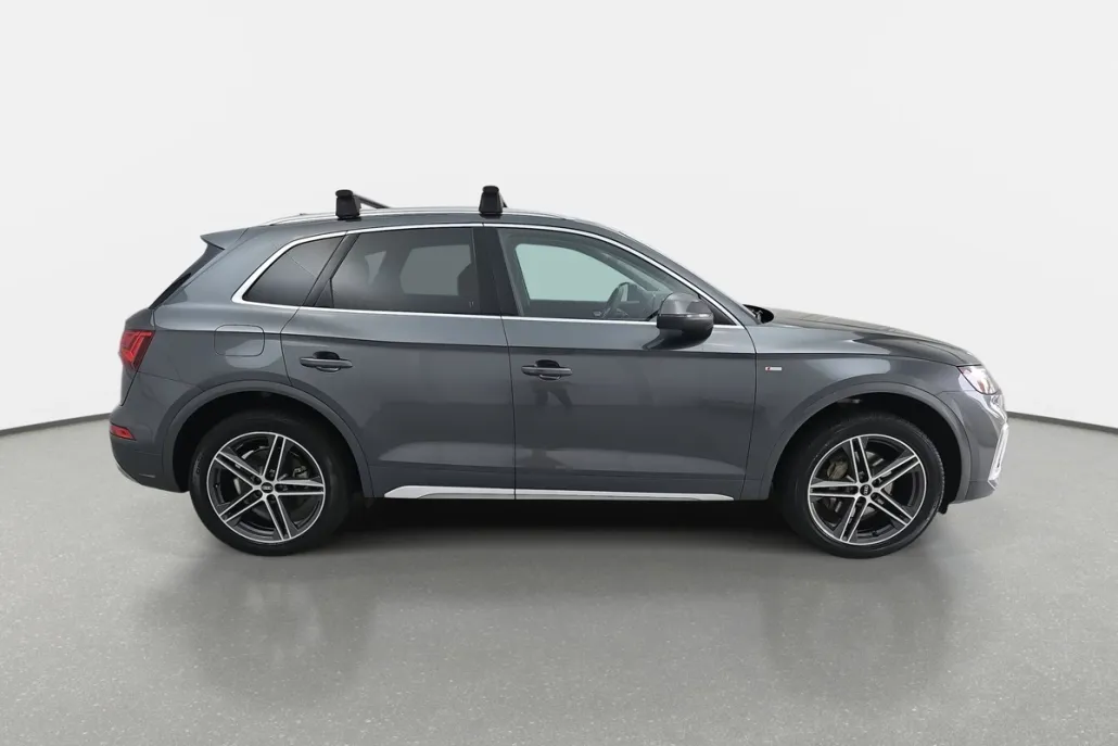 2021 Audi Q5 Premium Plus 55 TFSI e photo 1