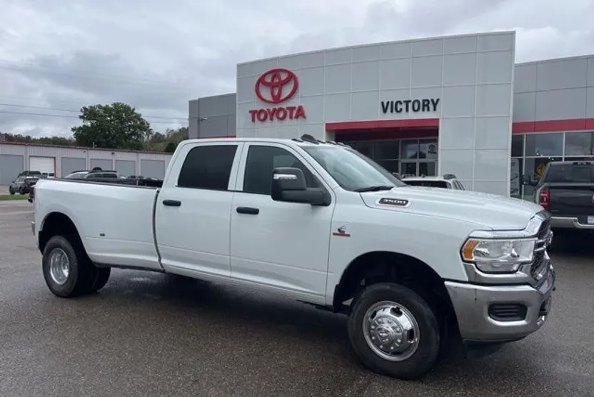 2024 Ram 3500 Tradesman photo 1