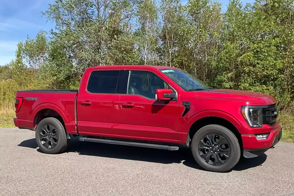 2023 Ford F-150 Lariat photo 1