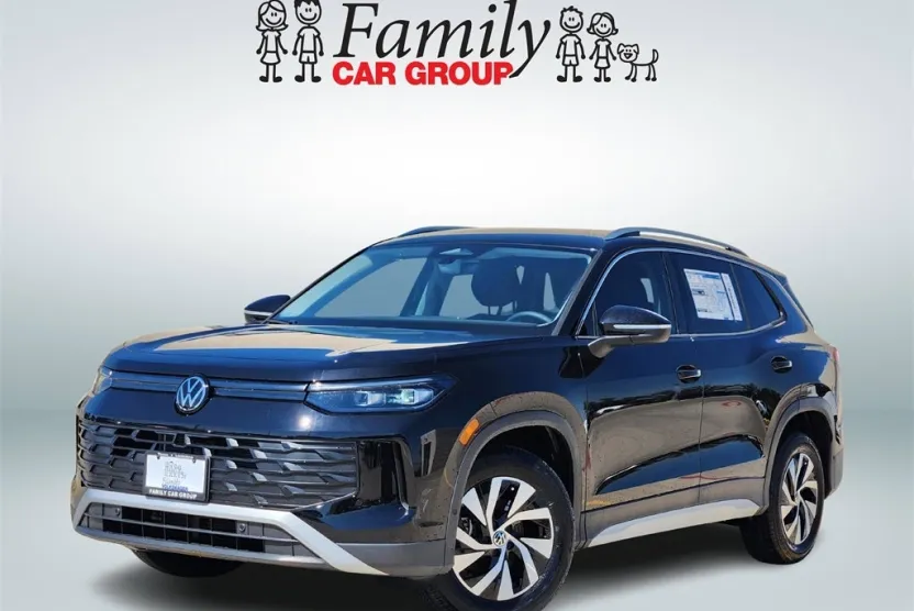 2025 Volkswagen Tiguan S photo 1