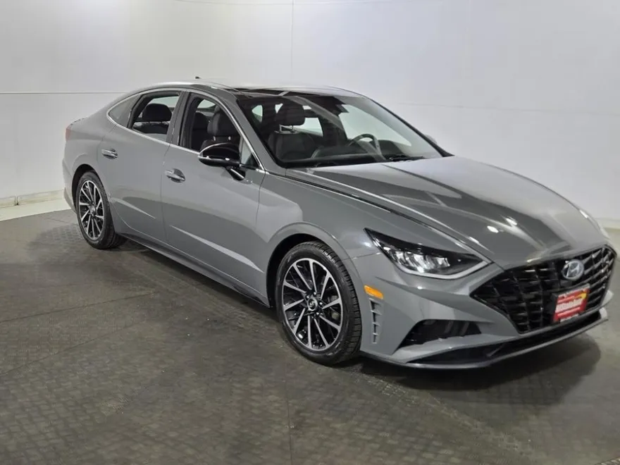2020 Hyundai Sonata SEL Plus photo 1
