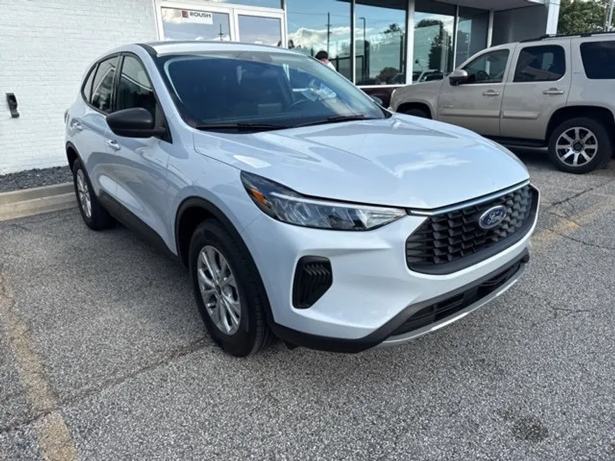 2025 Ford Escape Active photo 1