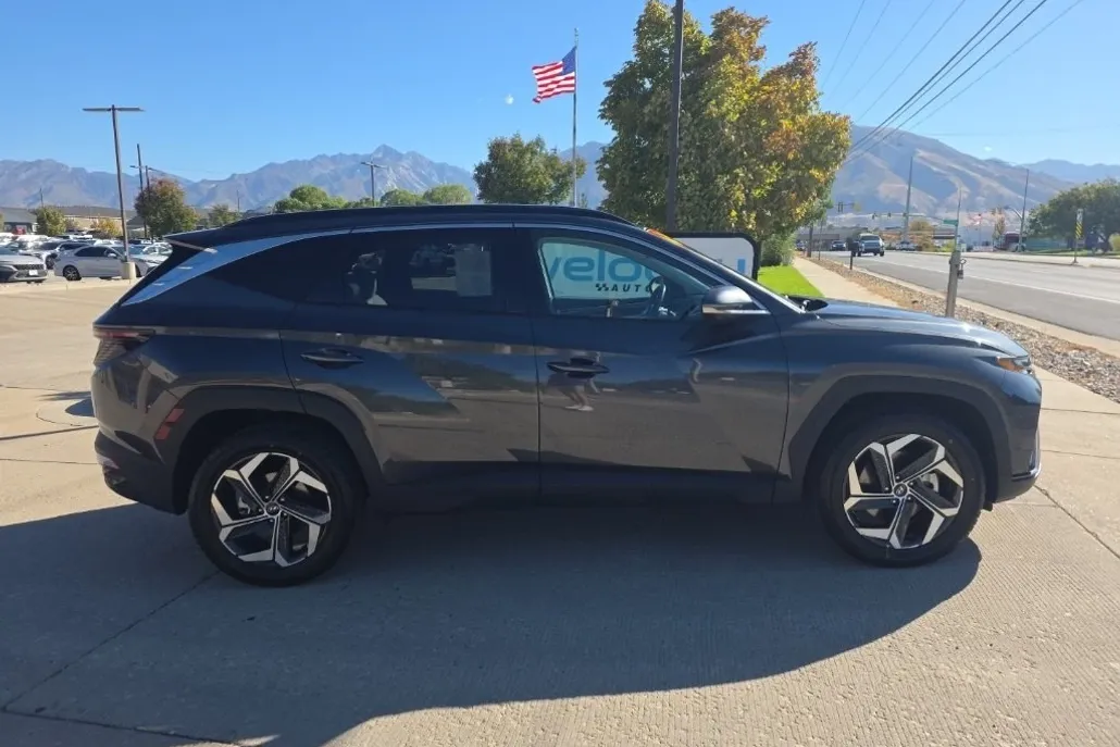 2024 Hyundai Tucson Limited photo 1