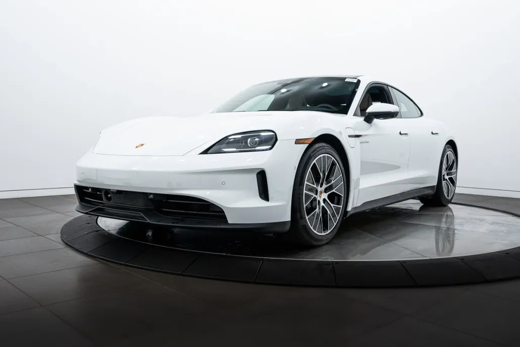 2025 Porsche Taycan Base photo 1