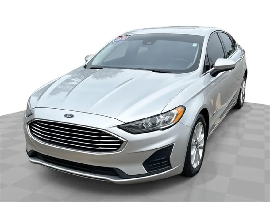 2019 Ford Fusion Hybrid SE photo 1