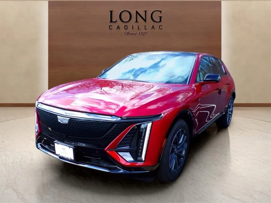 2025 Cadillac Lyriq Sport photo 1