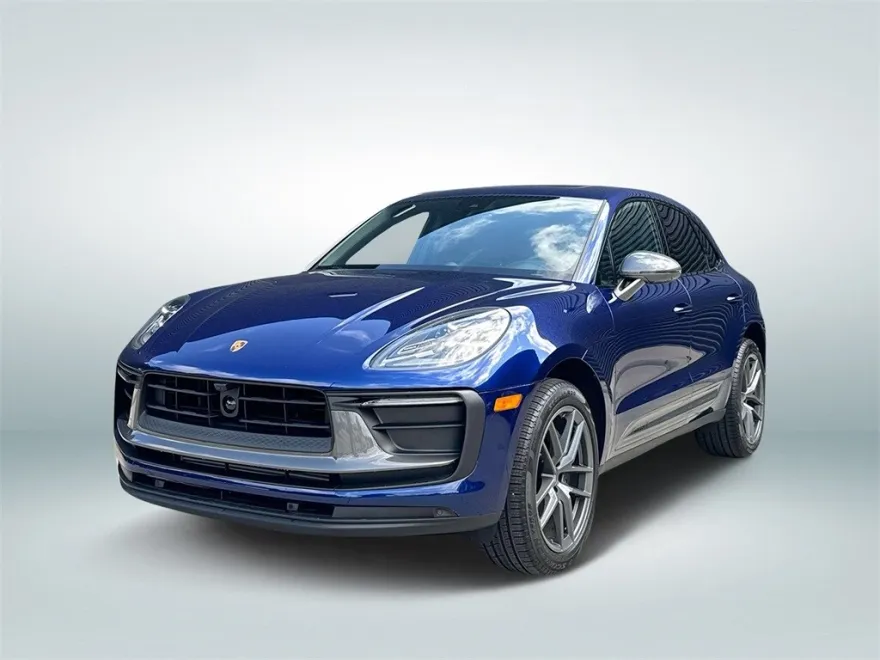 2024 Porsche Macan T photo 1