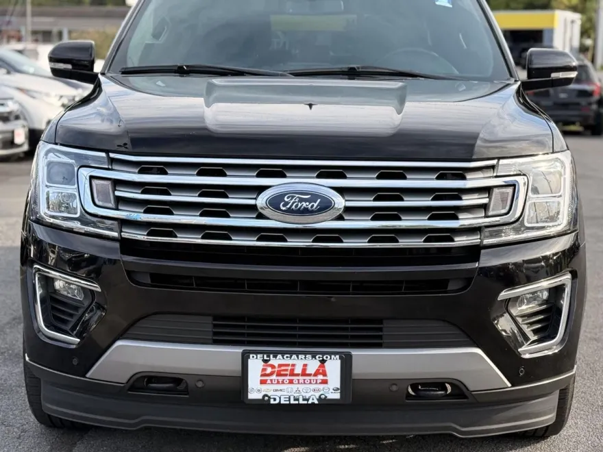 2021 Ford Expedition MAX Limited photo 1